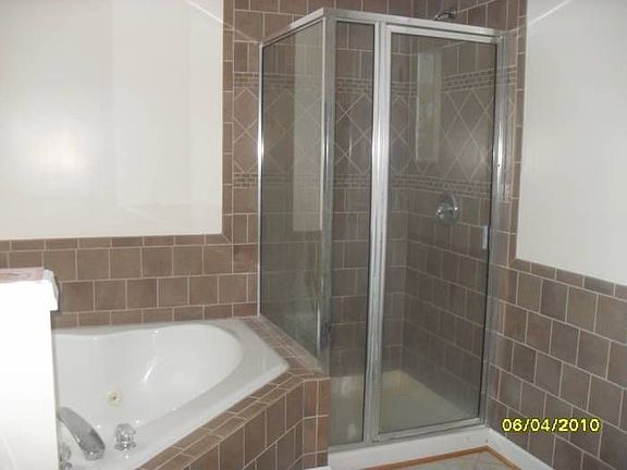 2nd image of 5814 Moonbeam Dr