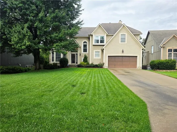 14308 Mackey St, Overland Park, KS 66223