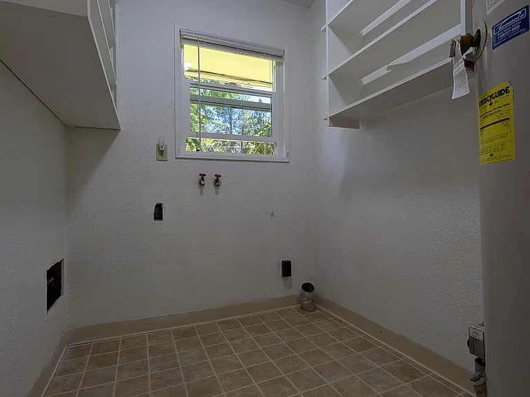 1607 K Ave #1607 — Photo 11
