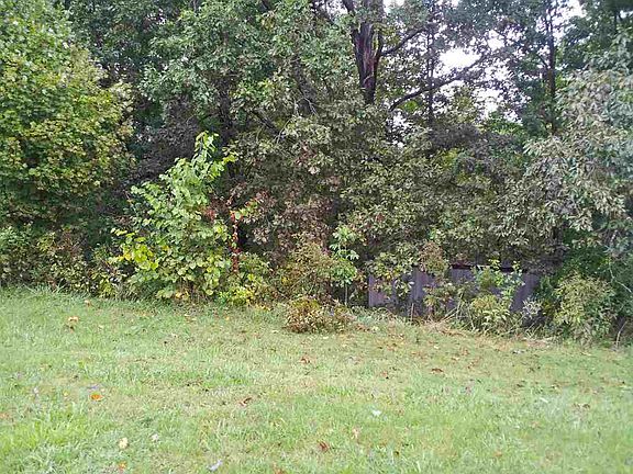 5th image of 8923 Hillside Ave