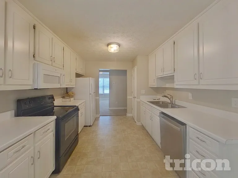 1014 Bay Ridge Dr — Photo 6