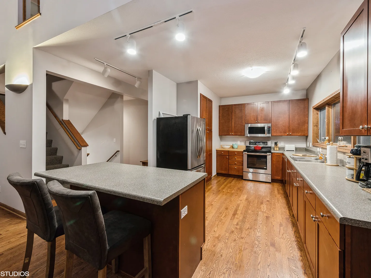 6 bed, $15,750 — Photo 4