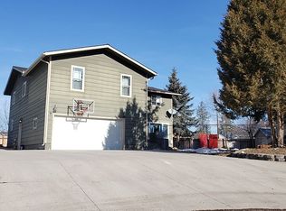 9 Crescent Cir, Columbia Falls, MT 59912