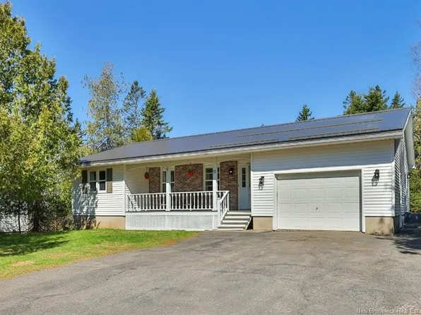 37 Cedar Ridge Blvd, Quispamsis, NB E2E 4K4