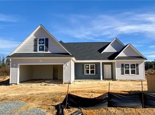 116 Sanford Ln, Dunn, NC 28334