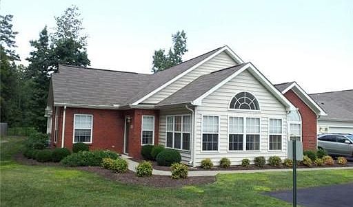 1st image of 112 Villa Dr
