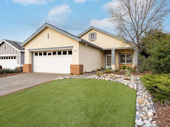 2nd image of 117 Wisteria Circle