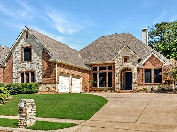 1514 Pecan Valley Ct, Corinth, TX 76210