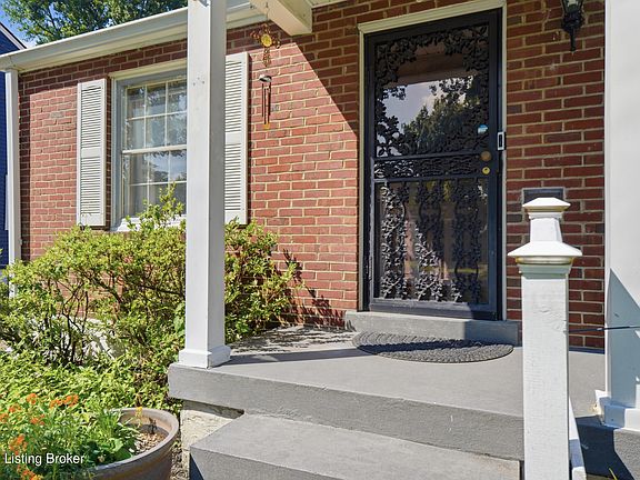 3rd image of 124 S Arbor Park