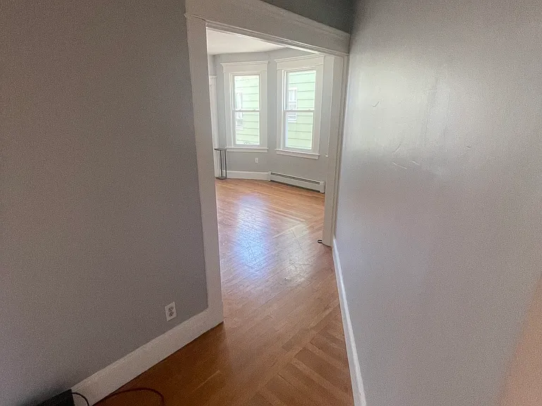 89 Beacon St #2 — Photo 3