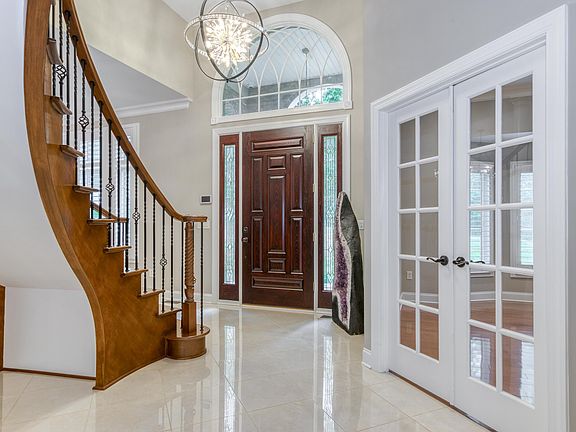 5th image of 2155 Lubna Dr