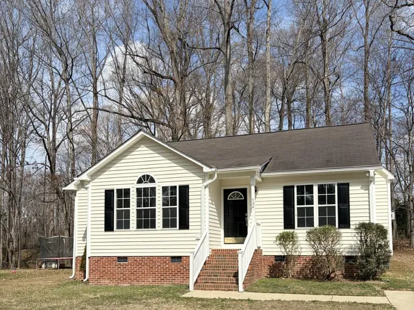704 Southampton Dr, Knightdale, NC 27545