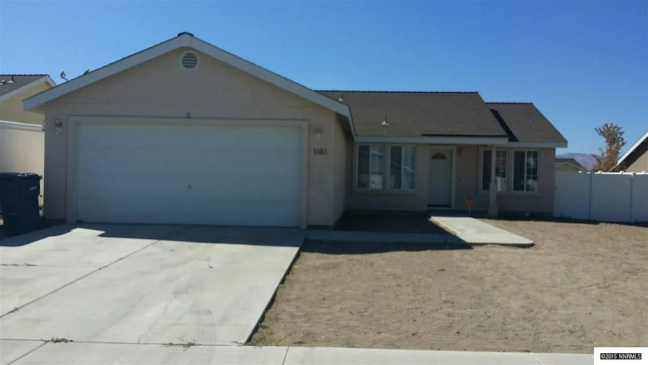 1404 Red Bluffs Way photo 1
