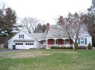 99 Forest St, Rocky Hill, CT 06067