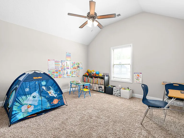 177 Bonnell Dr — Photo 19