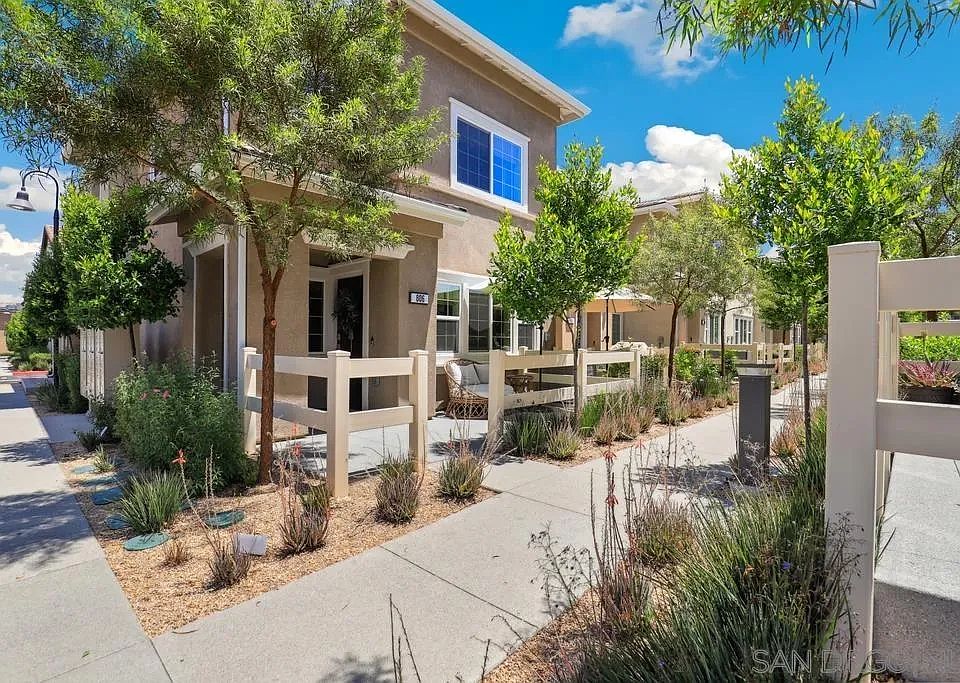 1st image of 28393 Oriole Way #806