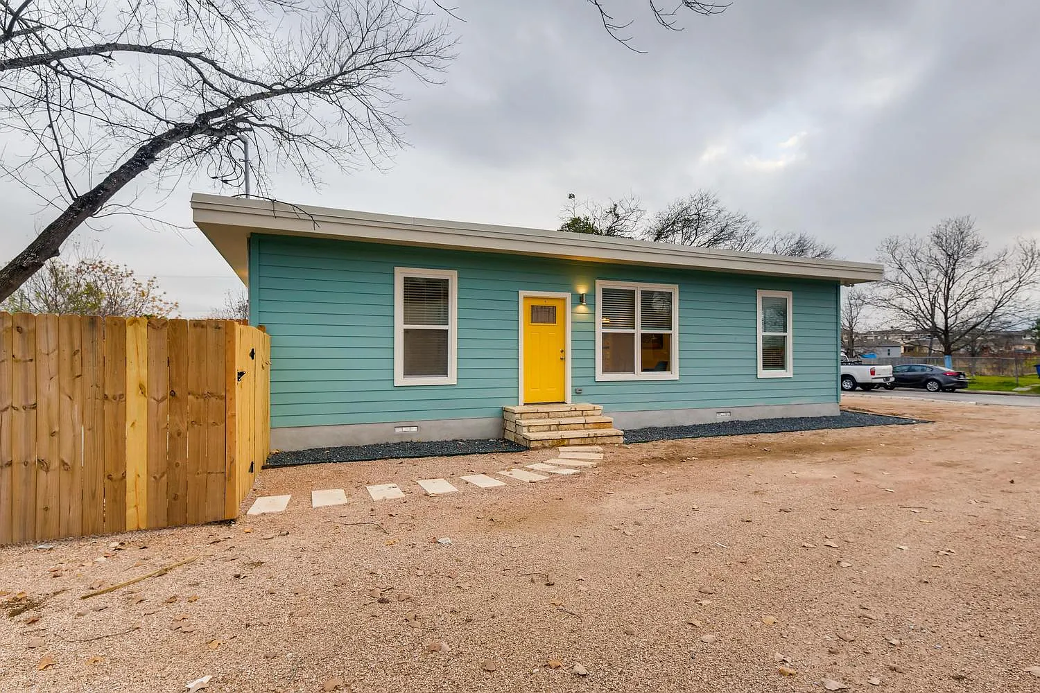 2 bed, 756 sqft, $1,799 — Photo 3