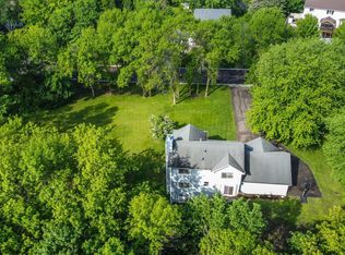 8202 Walnut Grove Ln N, Maple Grove, MN 55311