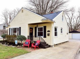 523 Kenilworth Rd, Bay Village, OH 44140