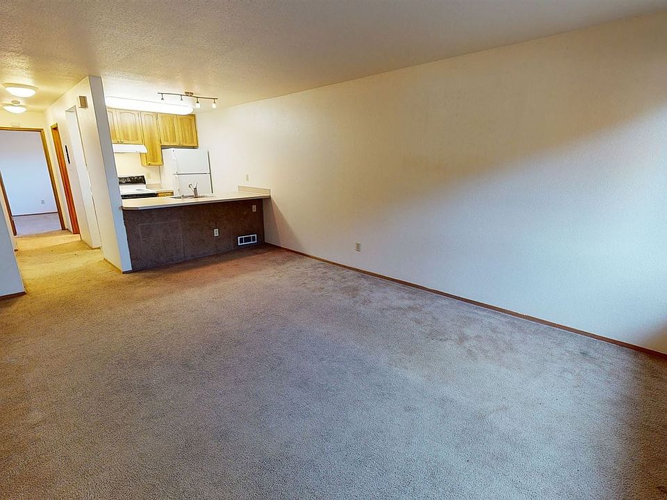 1st image of 7201 6th Ave NE APT B1