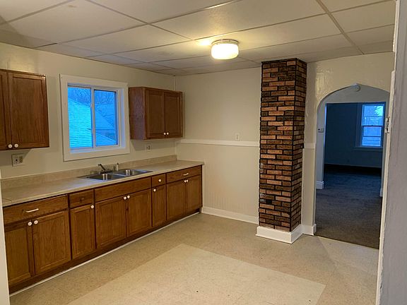 5th image of 213 Courtland Ave #2