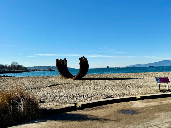 1005 Beach Ave #806, Vancouver, BC V6E 3W2