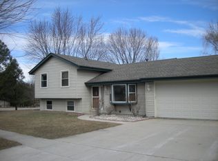N161W19444 Stonehedge Dr, Jackson, WI 53037