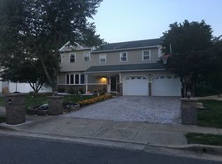 93 Stratford Cir, Edison, NJ 08820
