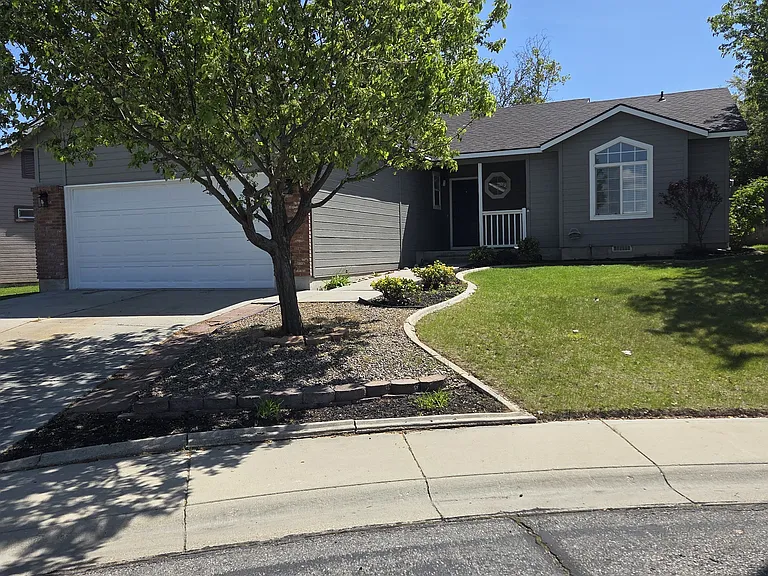 S Carbondale Pl — Photo 10