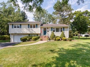 31 Lawrence Rd, Wayne, NJ 07470