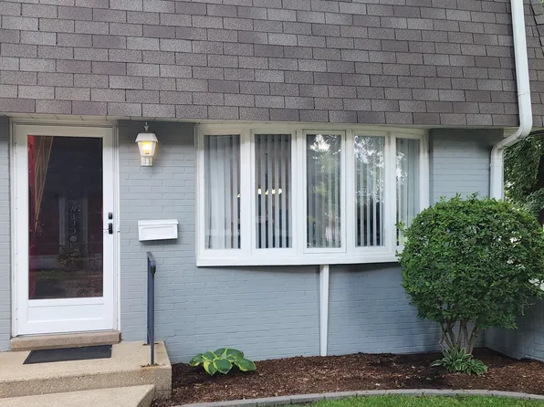 603 N Raynor Ave, Joliet, IL 60435