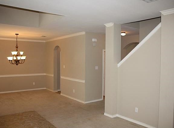 3rd image of 129 Justin Leonard Dr