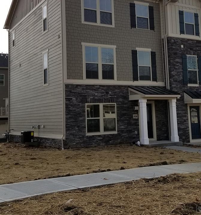 End Unit Front Elevation