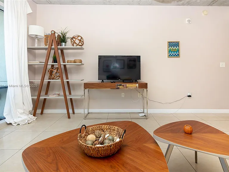 3250 NE 1st Ave #608 — Photo 16