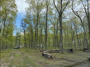 East Rd, Hawley, PA 18428