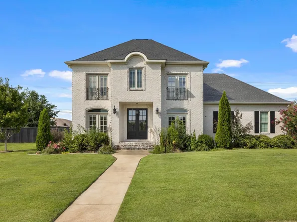 1942 Charlotte Ct, Florence, AL 35630