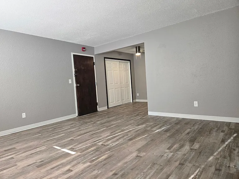 1515 College Way — Photo 4