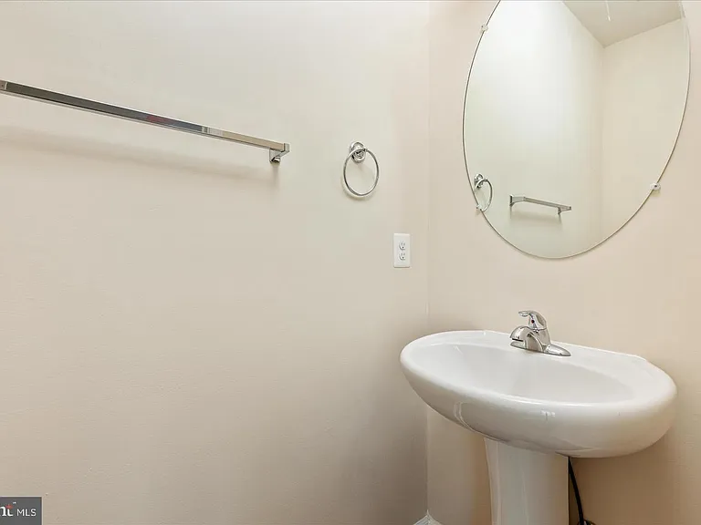 109 Splendor Garden Way — Photo 21