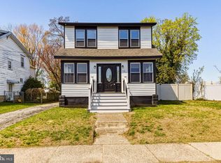16 Madison Ave, Laurel Springs, NJ 08021