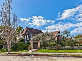 201 Tavistock Ave, Los Angeles, CA 90049