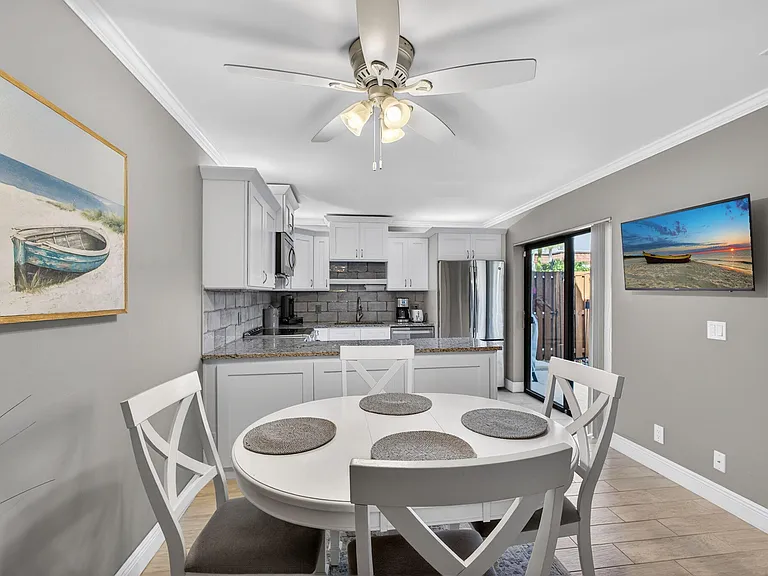 112 Ocean Cove Dr — Photo 10