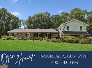 212 Simpson Dr NE, Kennesaw, GA 30144