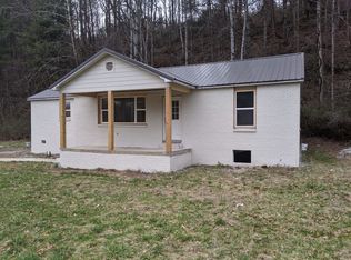 361 Tapoco Rd, Robbinsville, NC 28771