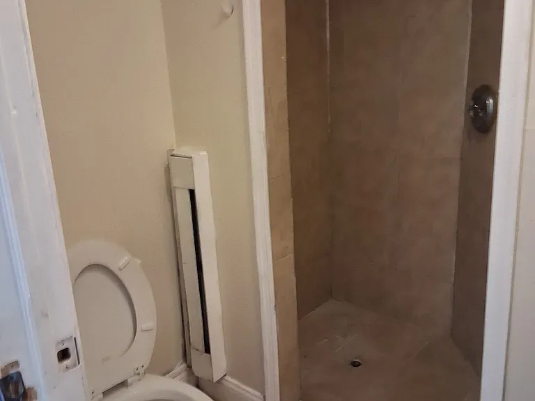 228 S 50th St #8 — Photo 11