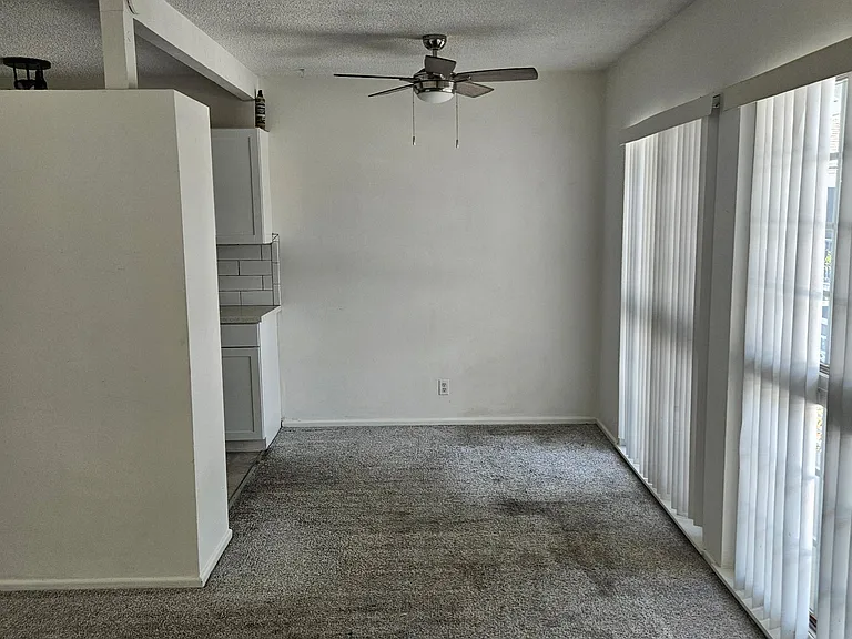 405 Corona Del Mar #9 — Photo 5