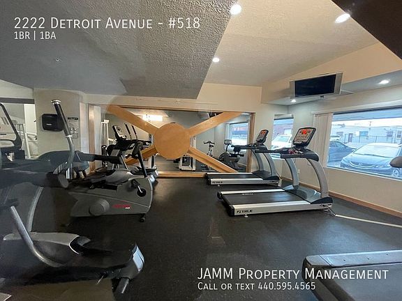 5th image of 2222 Detroit Ave APT 518
