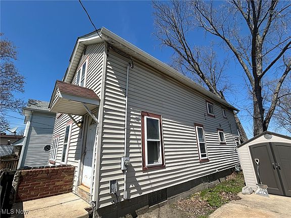 2nd image of 709 River St