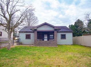 306 Carson St, Springdale, PA 15144