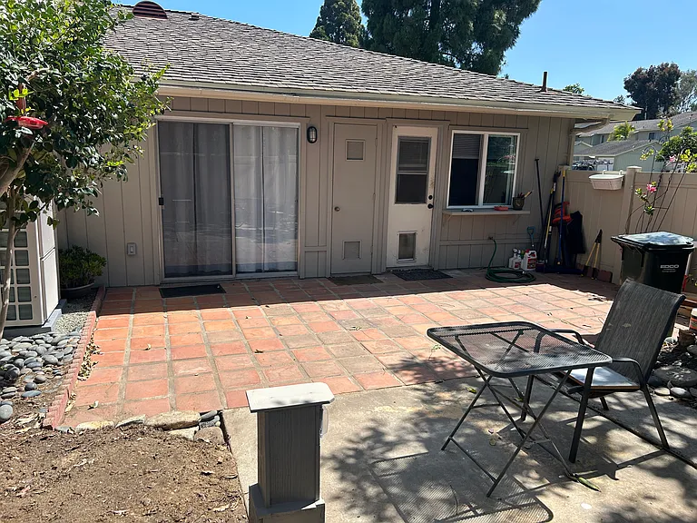 1917 Shady Acre Cir — Photo 3