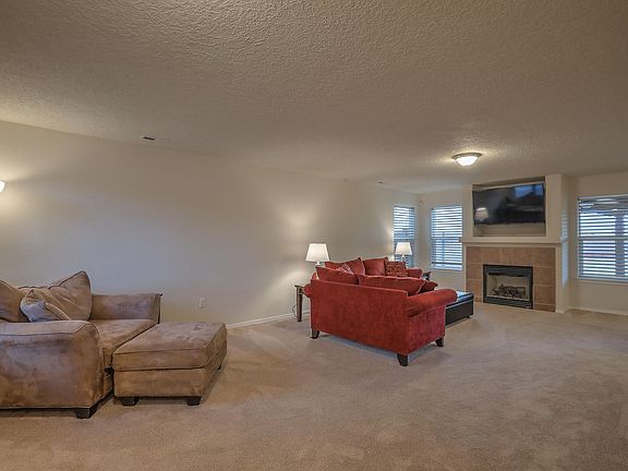 5th image of 10111 Nacimiento St NW